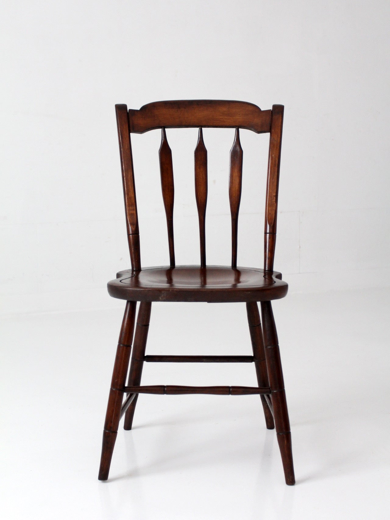 vintage Windsor style side chair