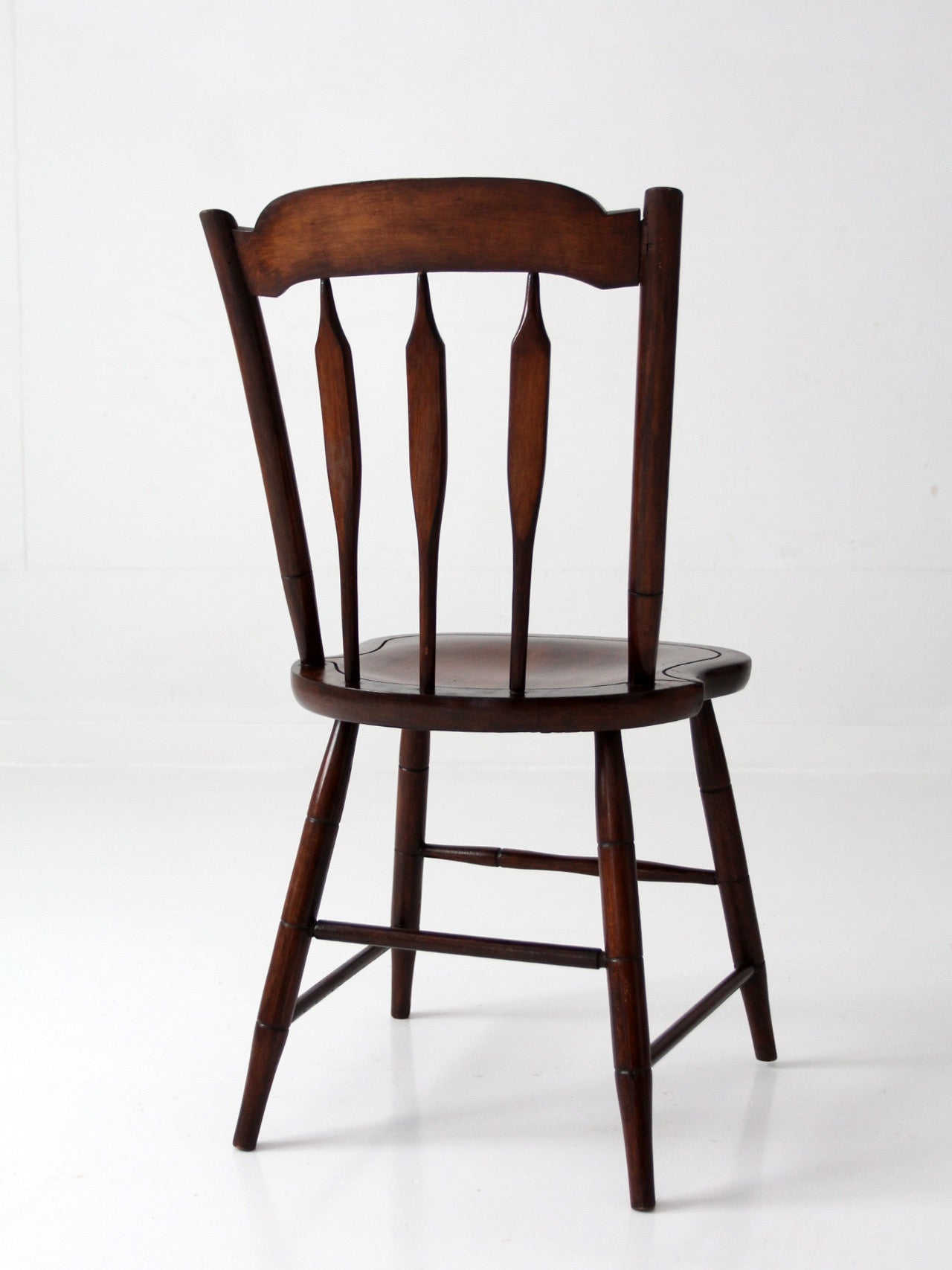 vintage Windsor style side chair