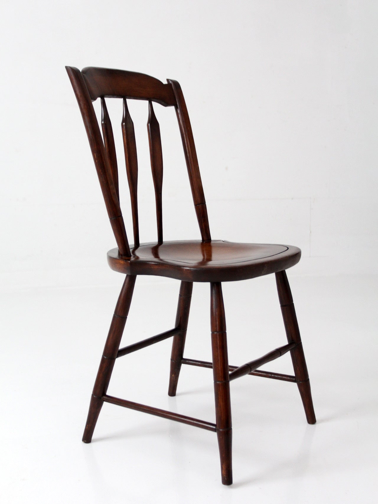 vintage Windsor style side chair