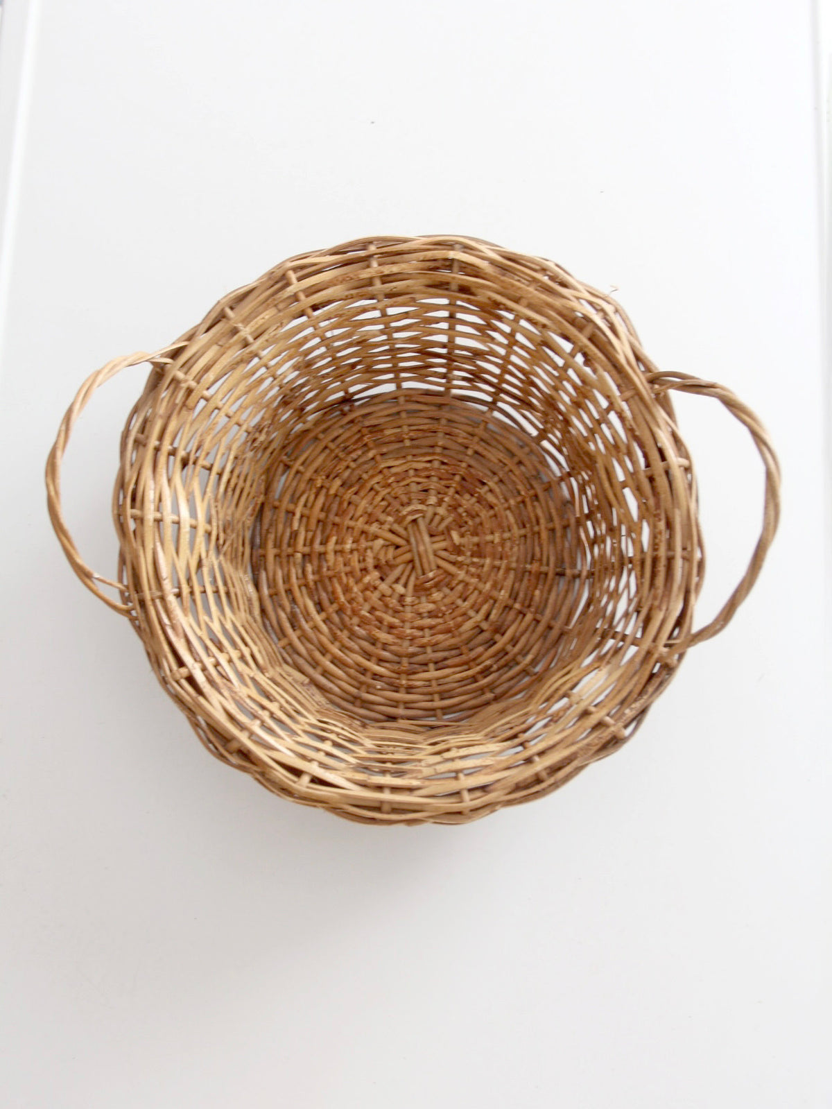 vintage round wicker basket with handles