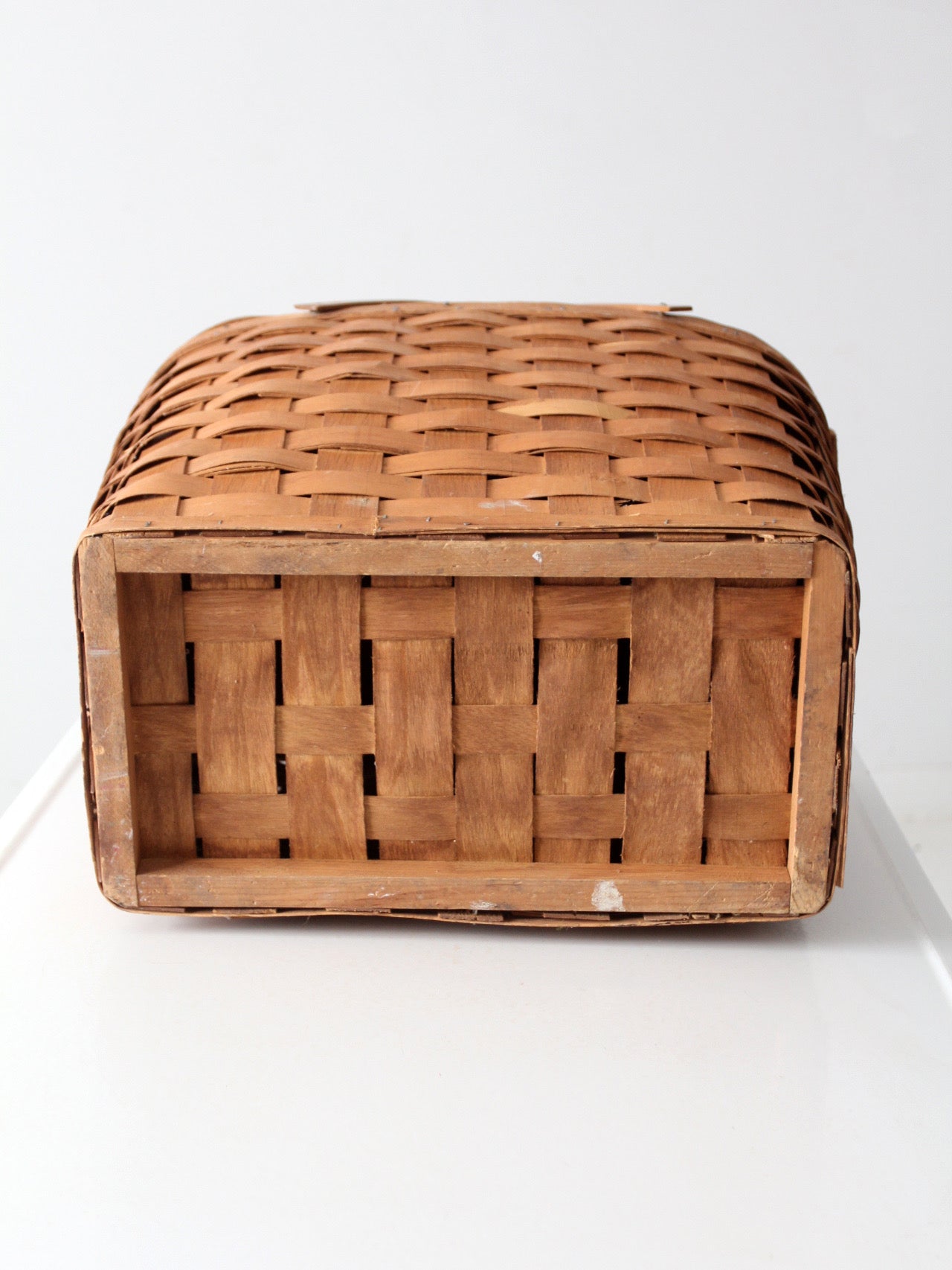 large vintage splint weave picnic basket