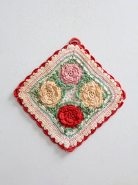 vintage floral crotchet pot holder