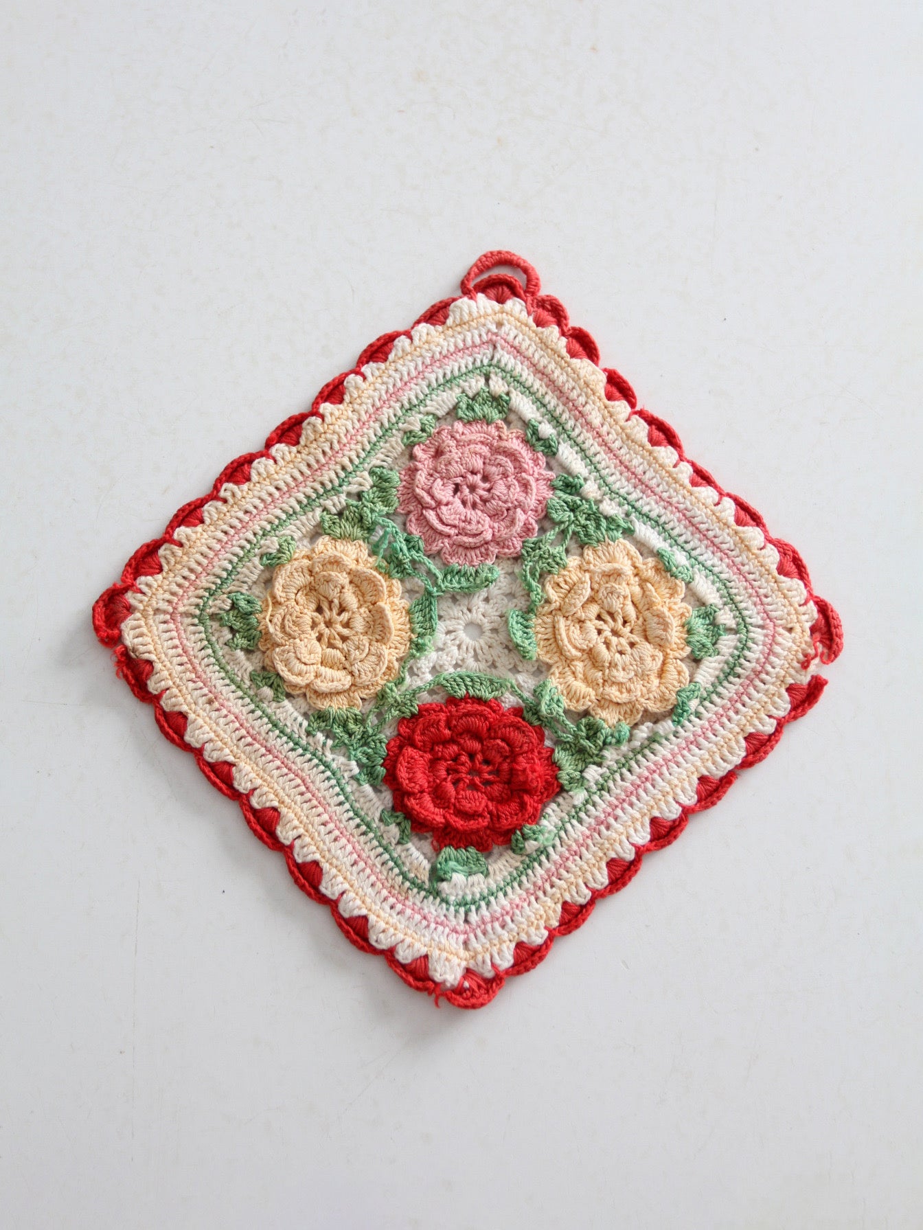 vintage floral crotchet pot holder