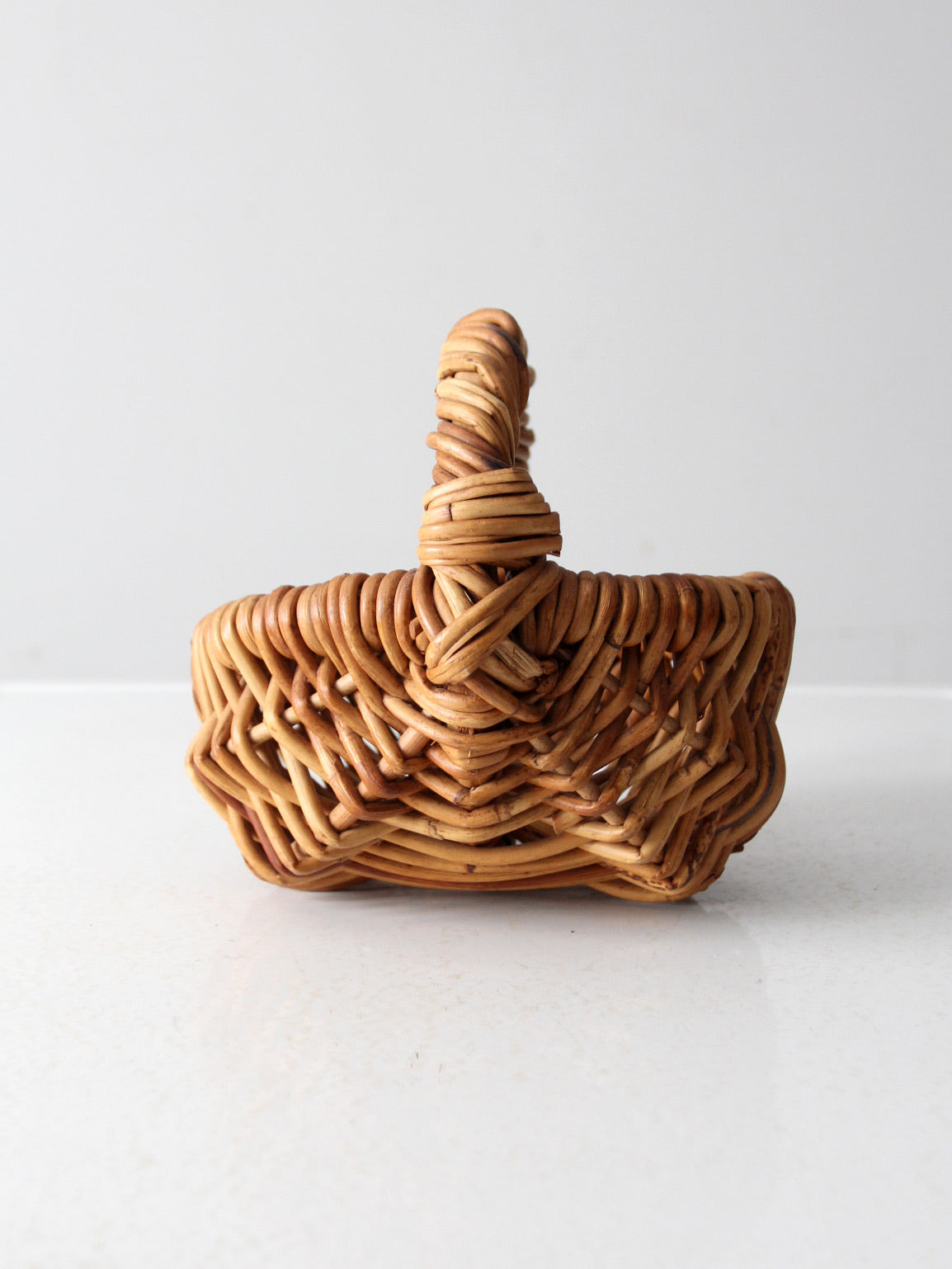 vintage small melon basket