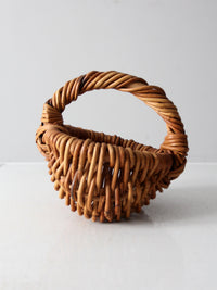 vintage small melon basket