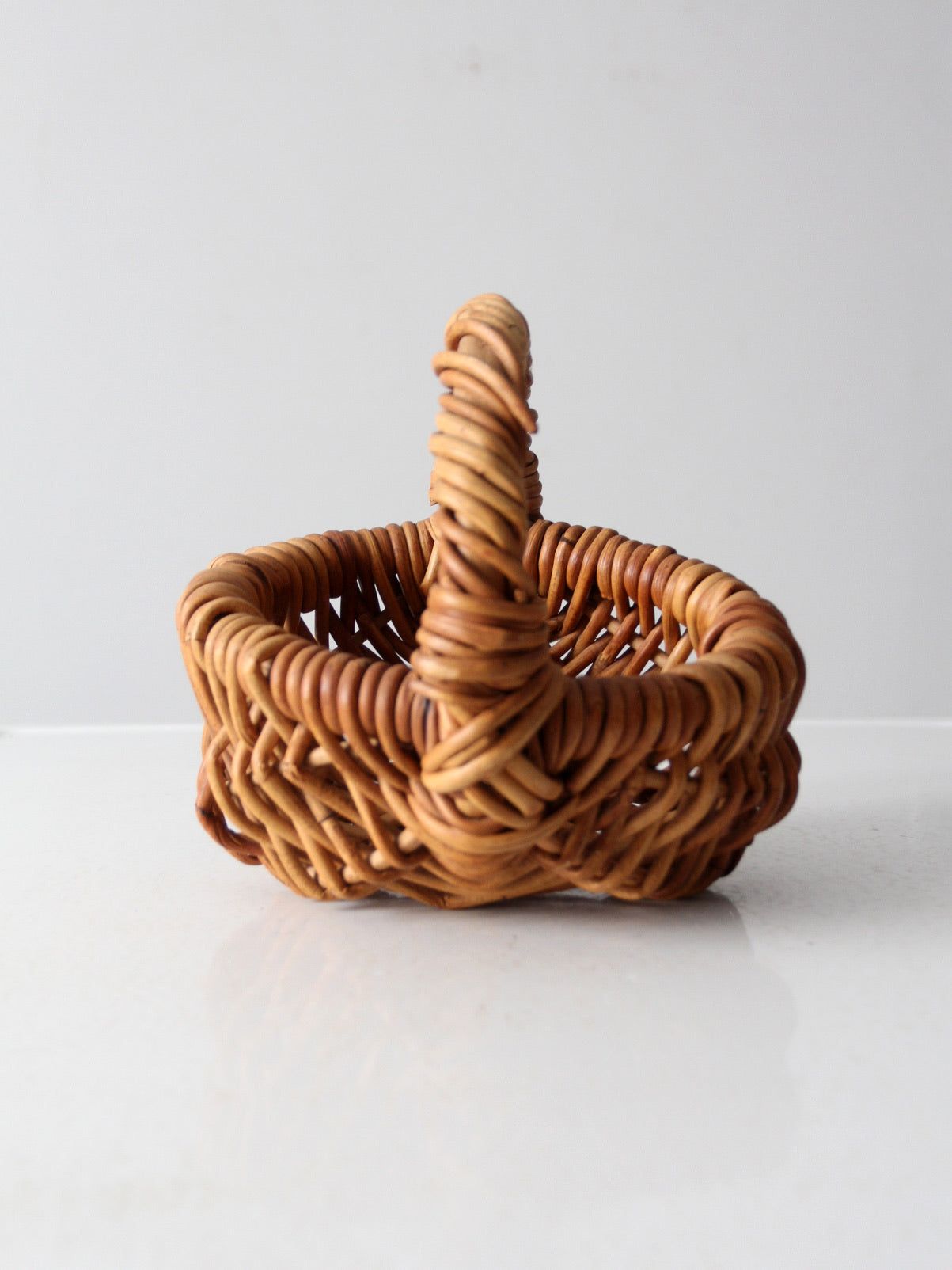 vintage small melon basket