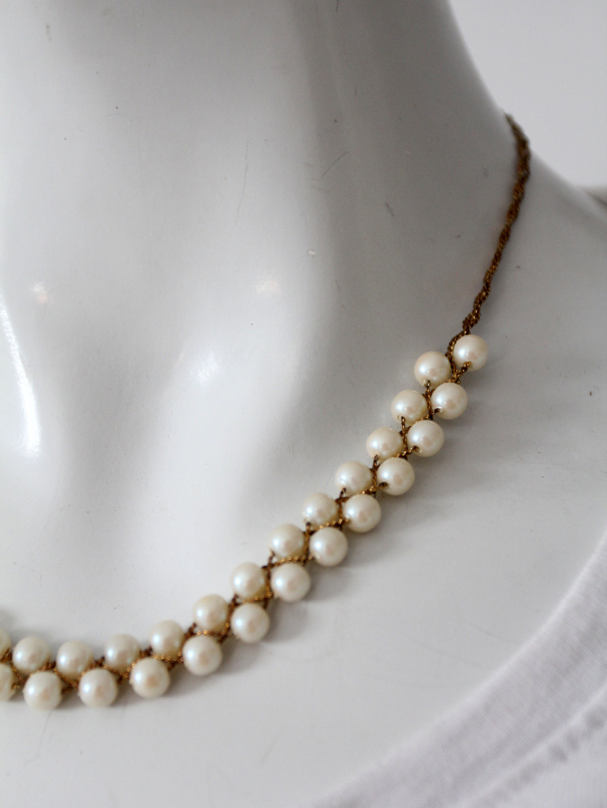 mid-century faux pearl and gold-tone necklace