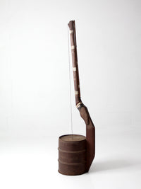 primitive American folk string instrument