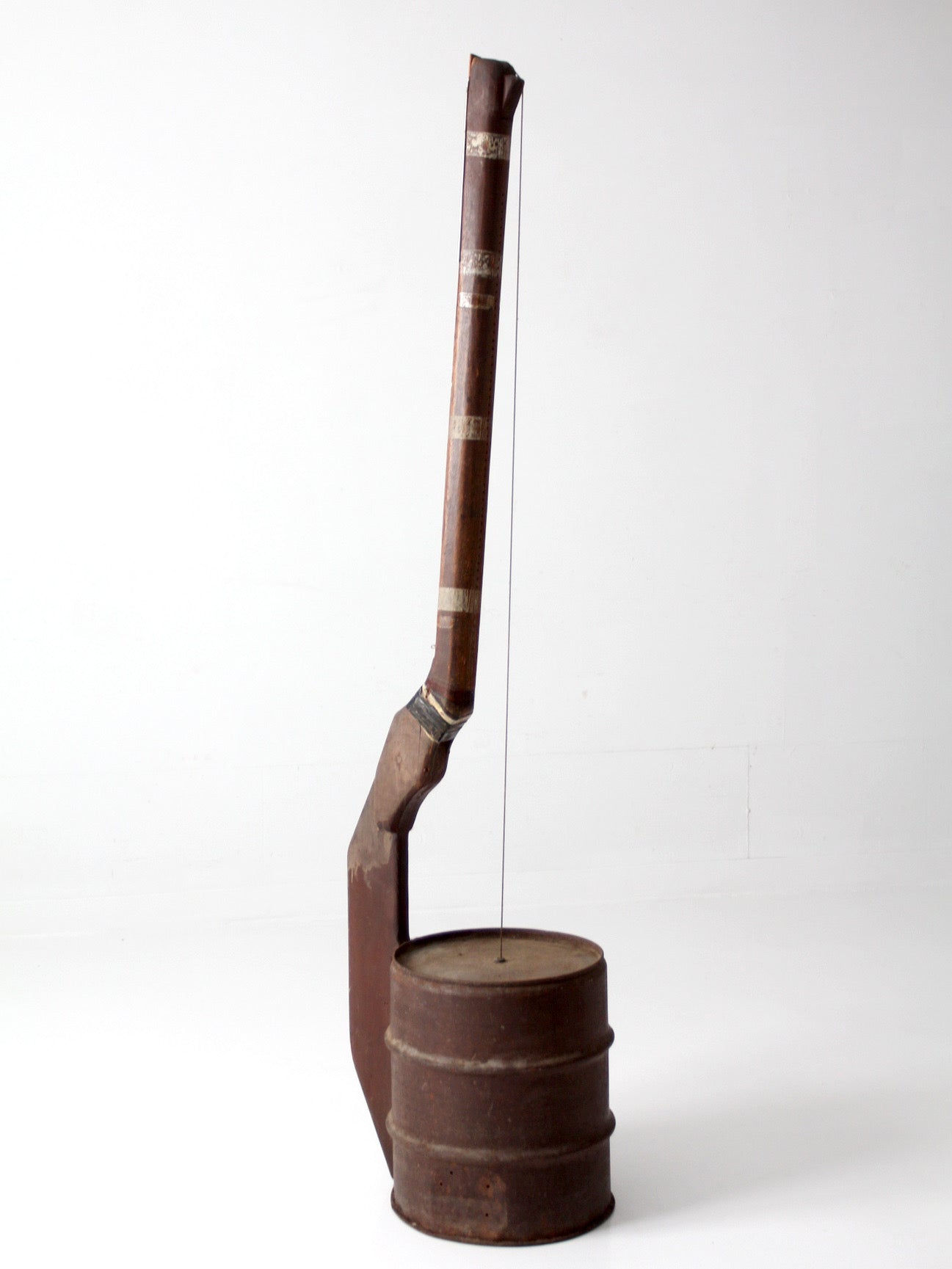 primitive American folk string instrument