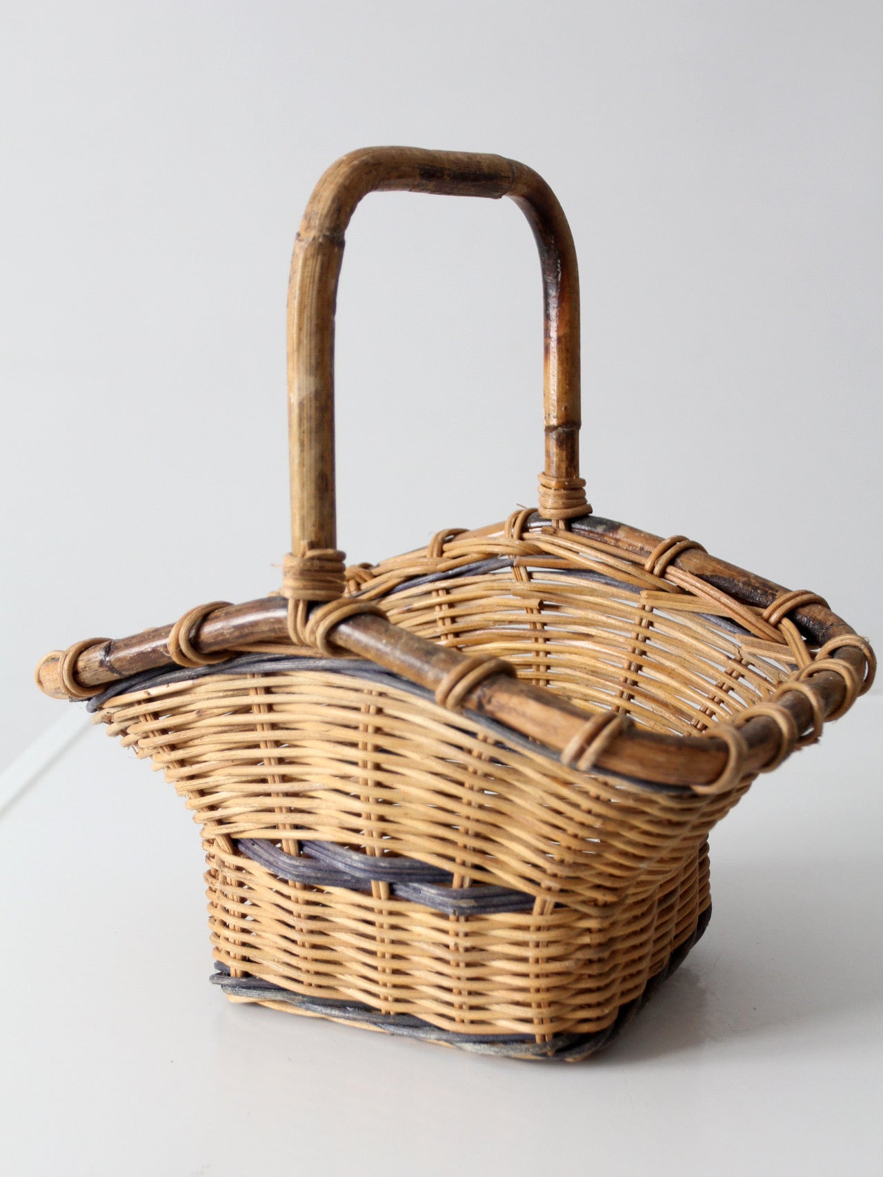 vintage gathering basket with handle
