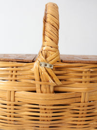 vintage wicker picnic basket