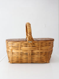 vintage wicker picnic basket