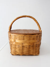 vintage wicker picnic basket