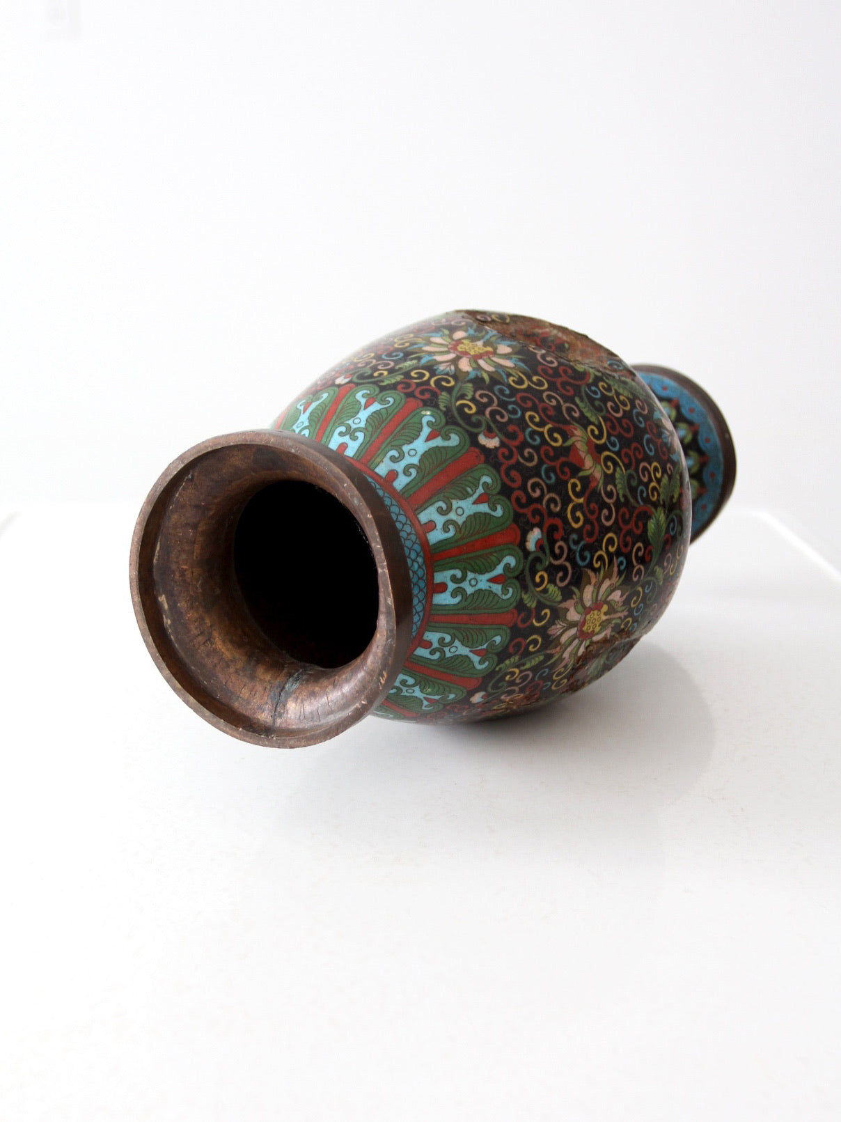 antique Chinese cloisonne decorative vessel