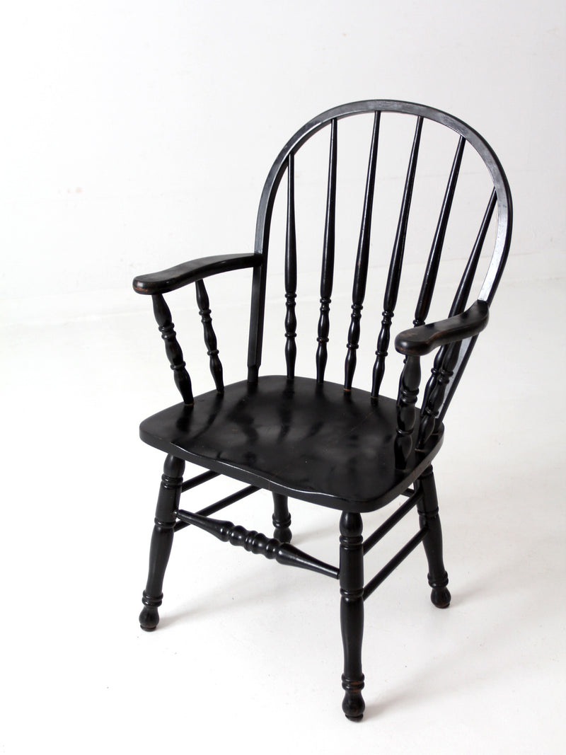 vintage black Windsor arm chair