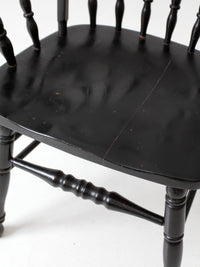 vintage black Windsor arm chair