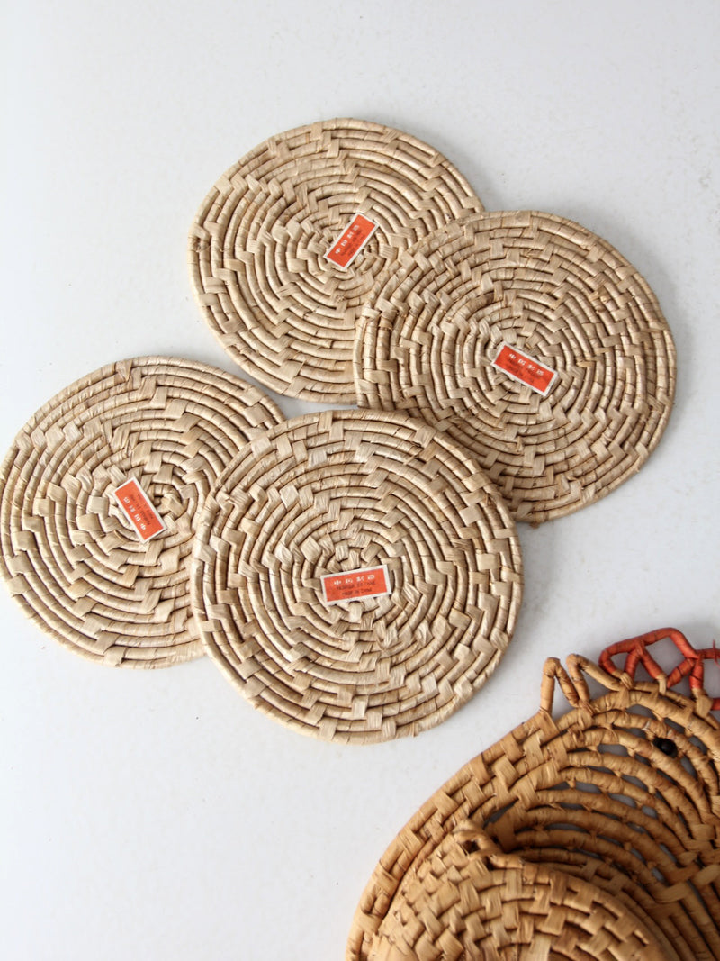vintage trivet set with rooster caddy