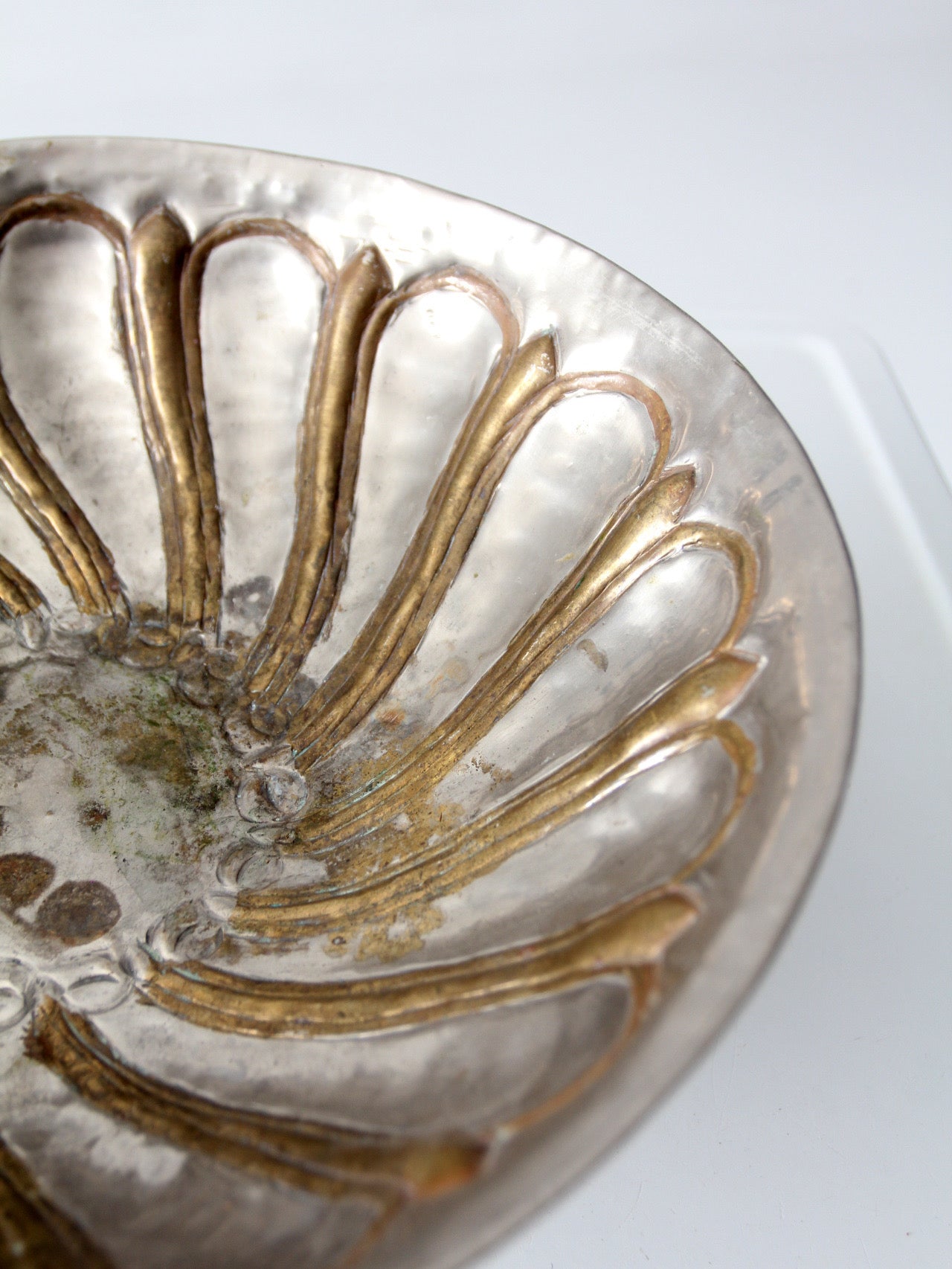 mid-20th century Hollywood Regency pedestal bowl