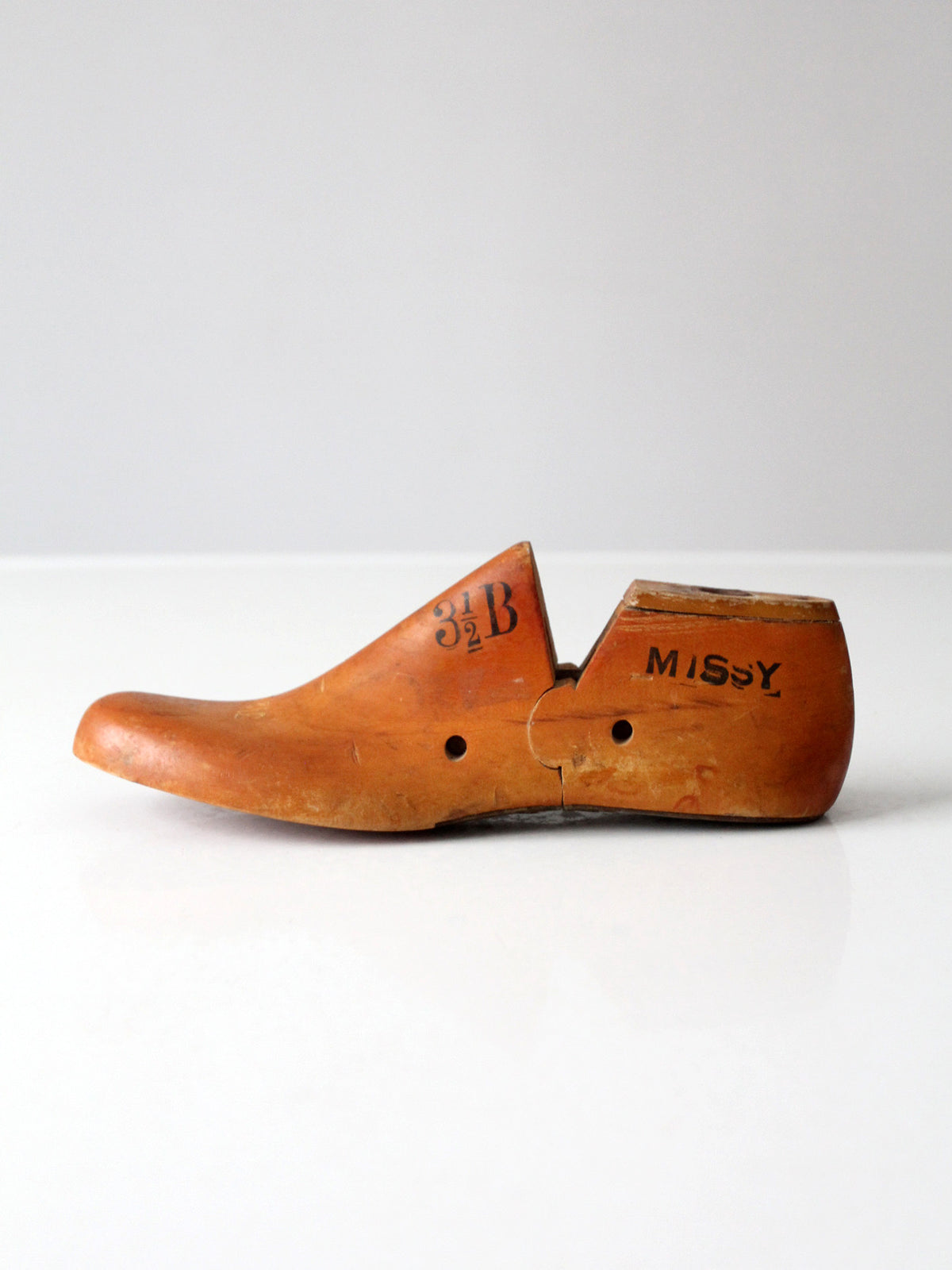 vintage 1930s United Shoe Machinery wooden shoe last