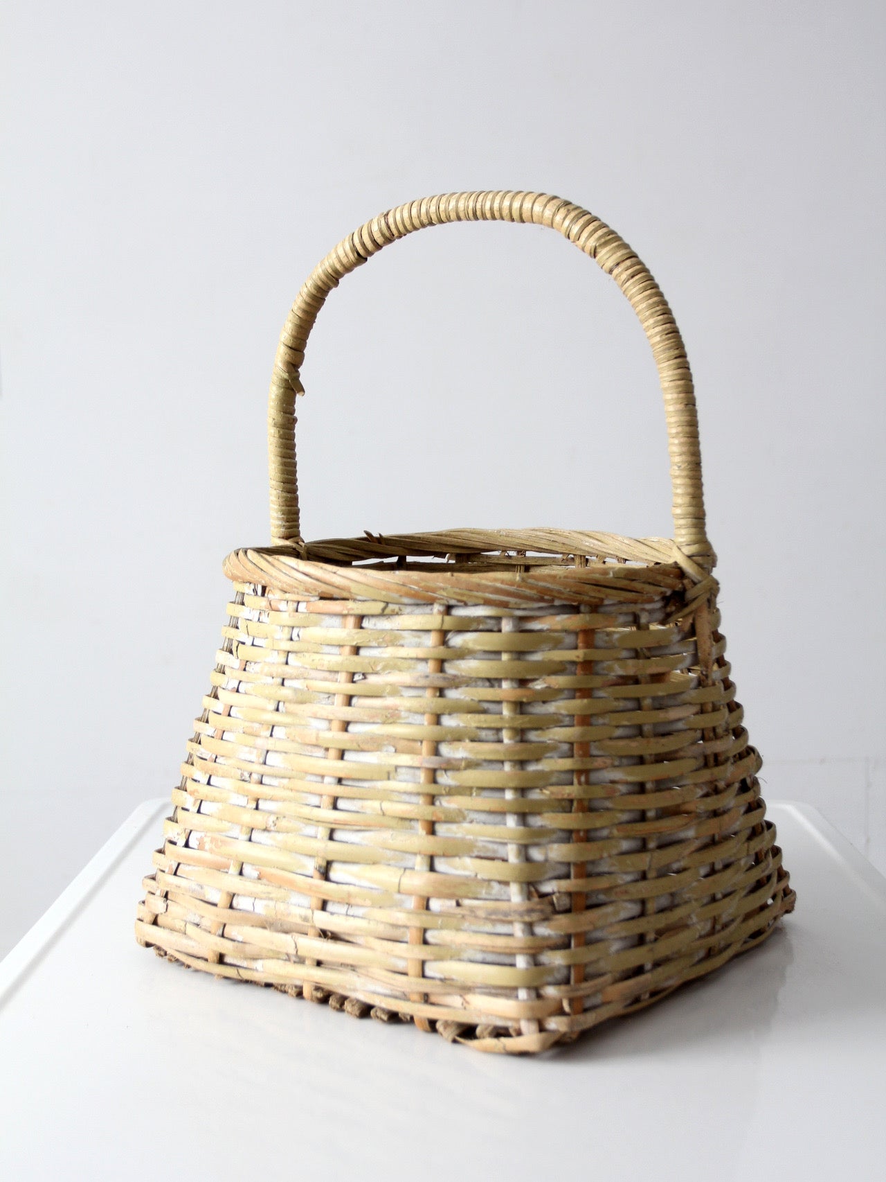 vintage gathering basket with handle