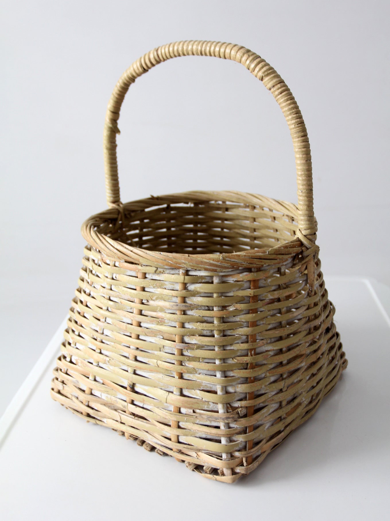 vintage gathering basket with handle