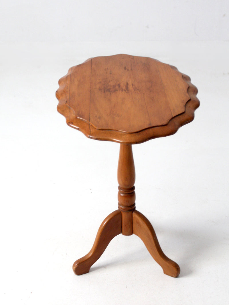 antique tilt top accent table