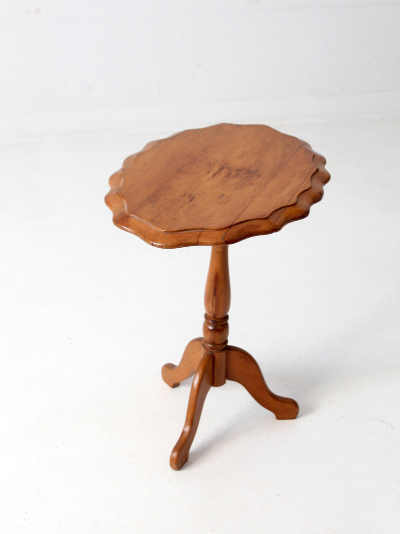 antique tilt top accent table