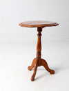 antique tilt top accent table