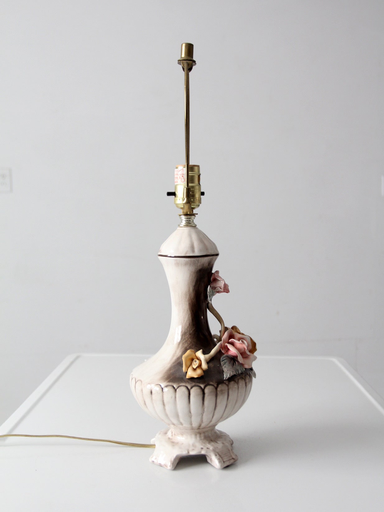 Capodimonte Italian floral porcelain lamp