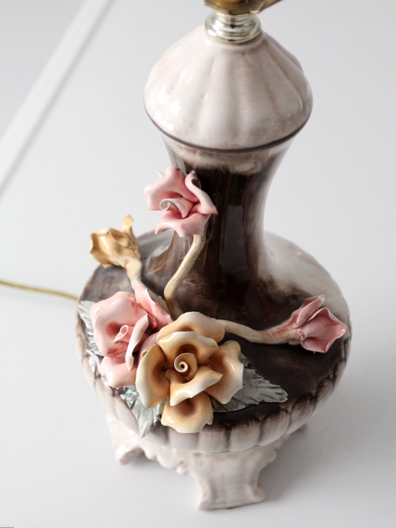 Capodimonte Italian floral porcelain lamp