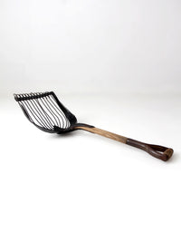 antique wire farm scoop