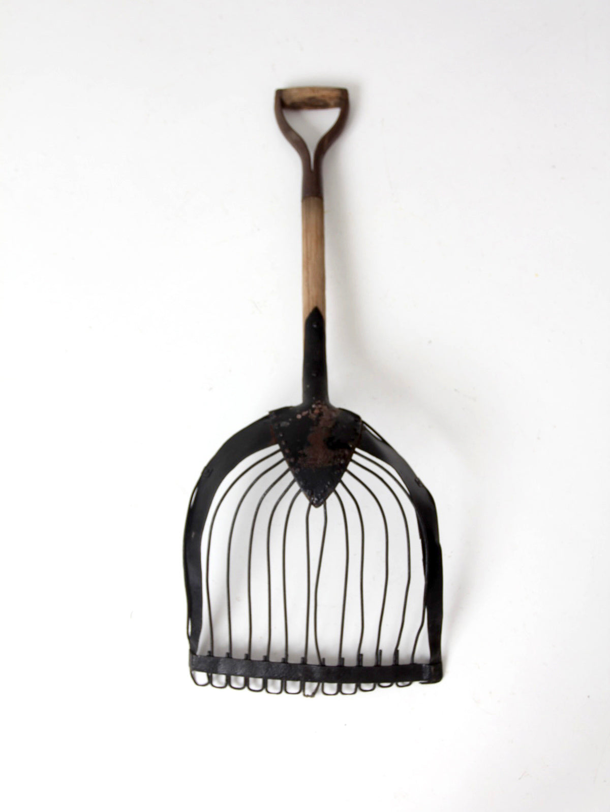 antique wire farm scoop