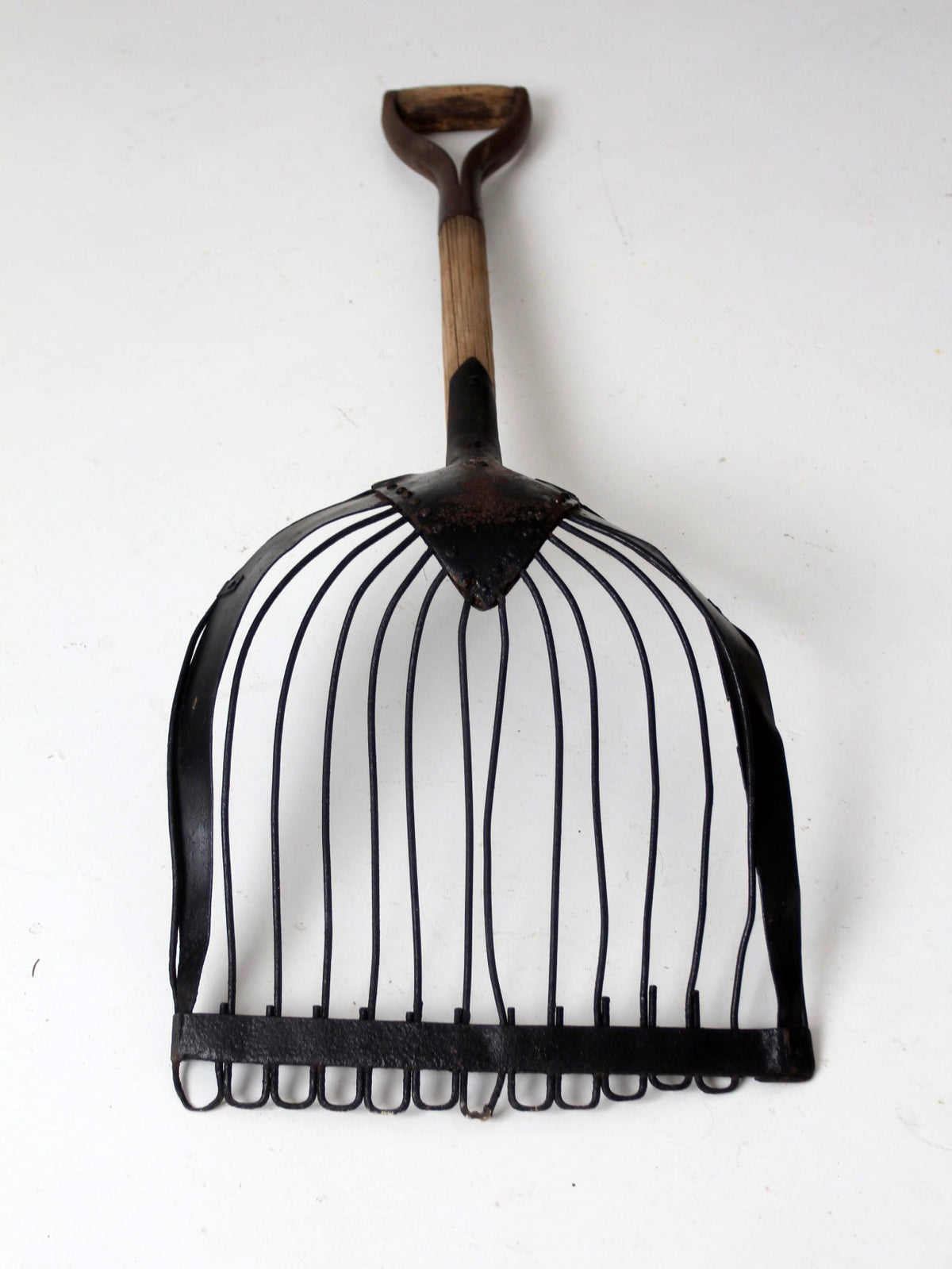 antique wire farm scoop