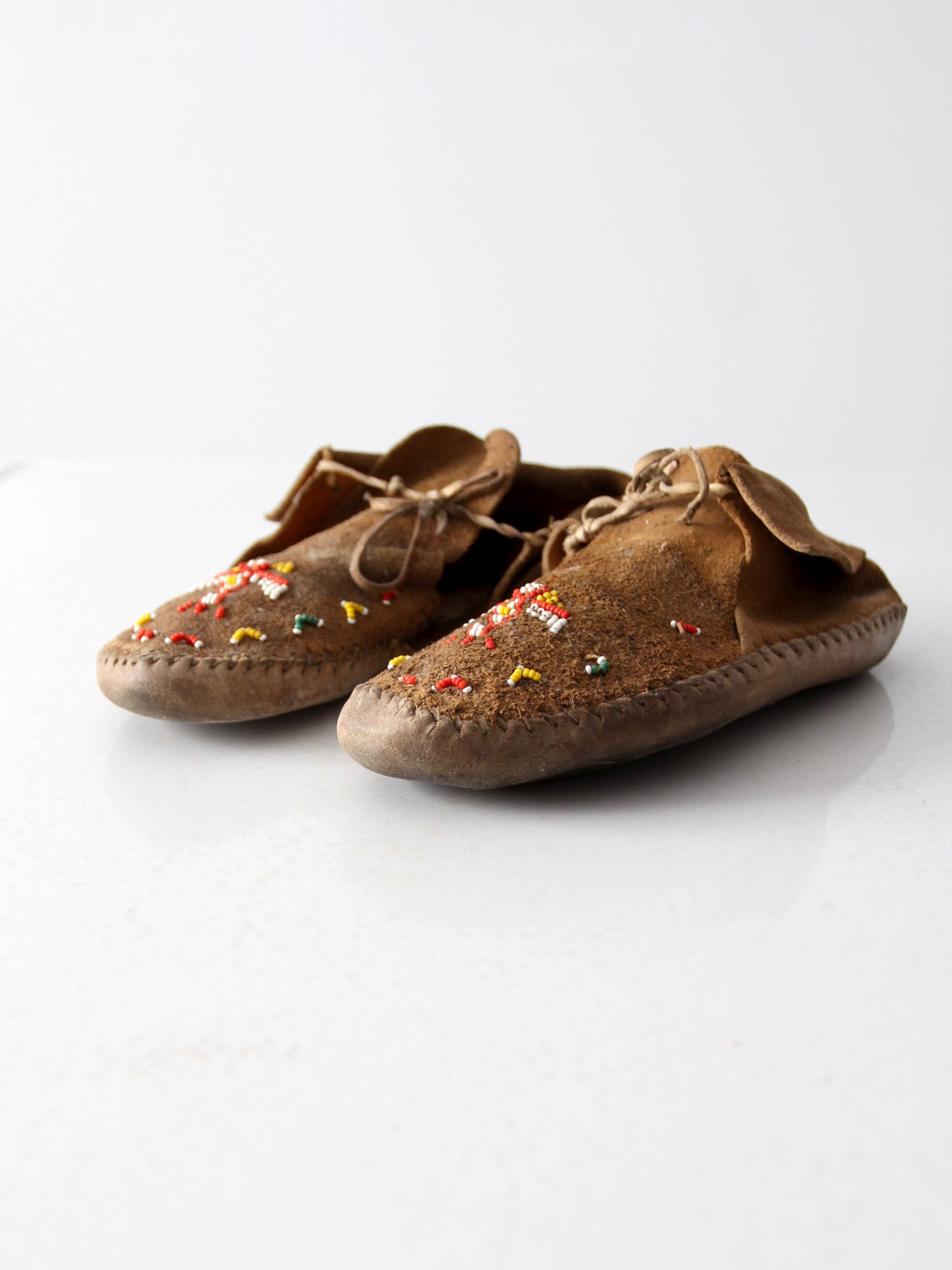 vintage Guilfair beaded leather thunderbird moccasins