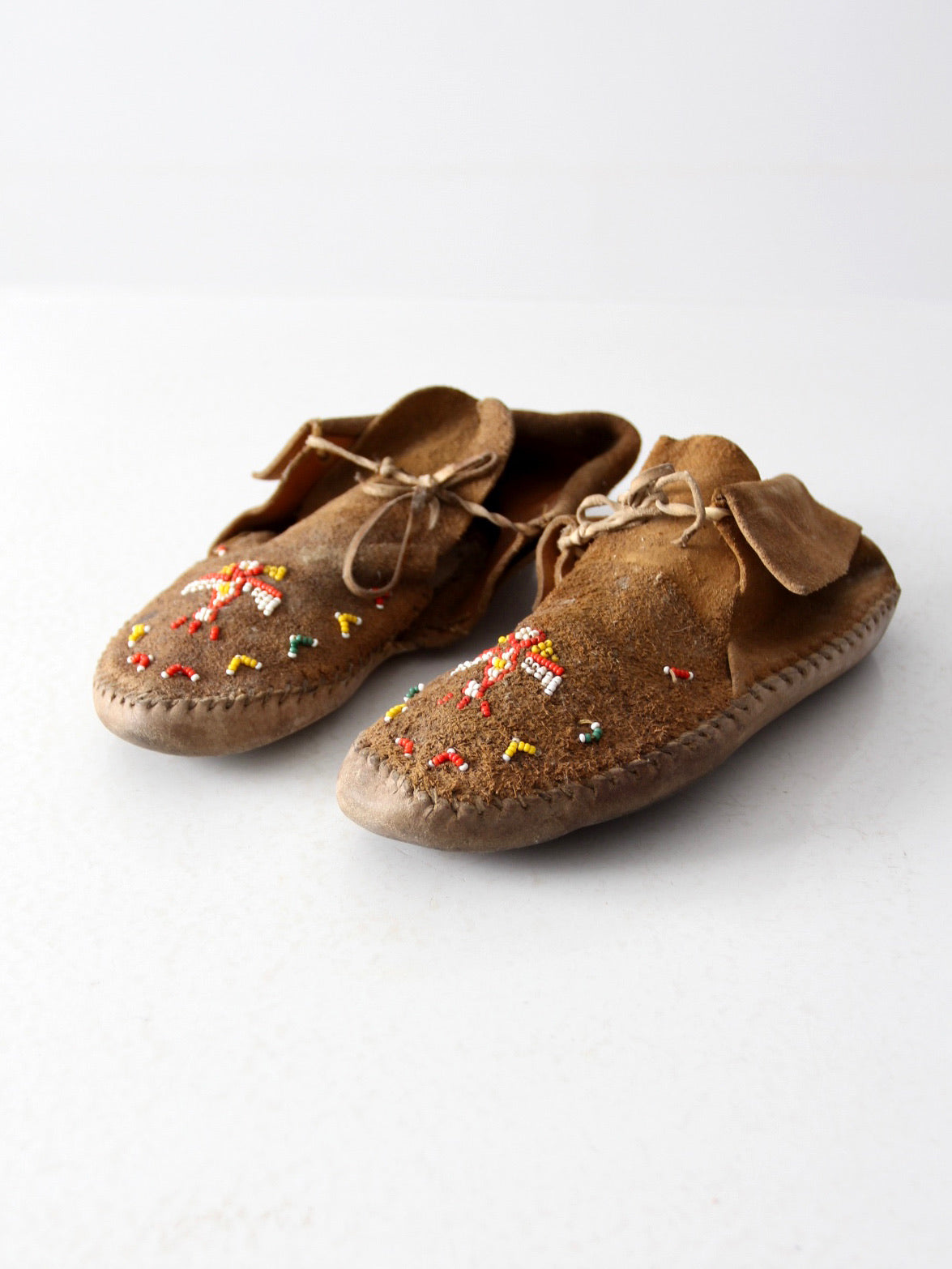 vintage Guilfair beaded leather thunderbird moccasins