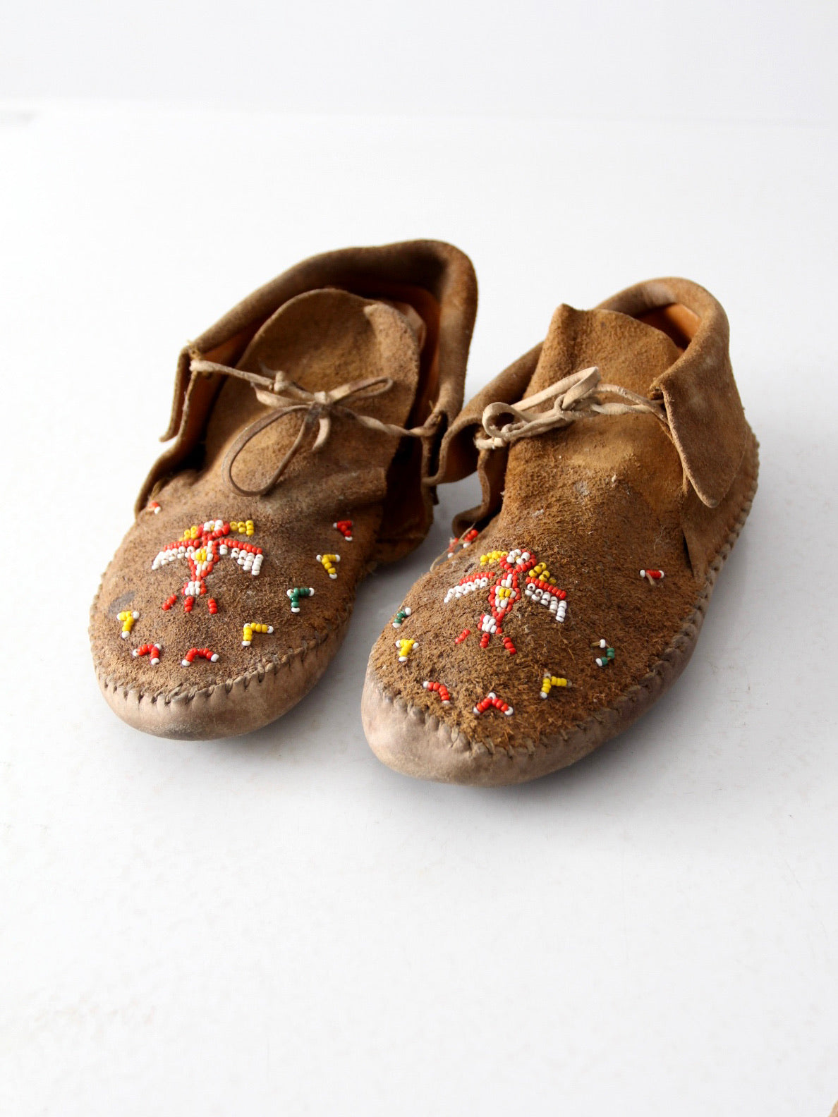 vintage Guilfair beaded leather thunderbird moccasins