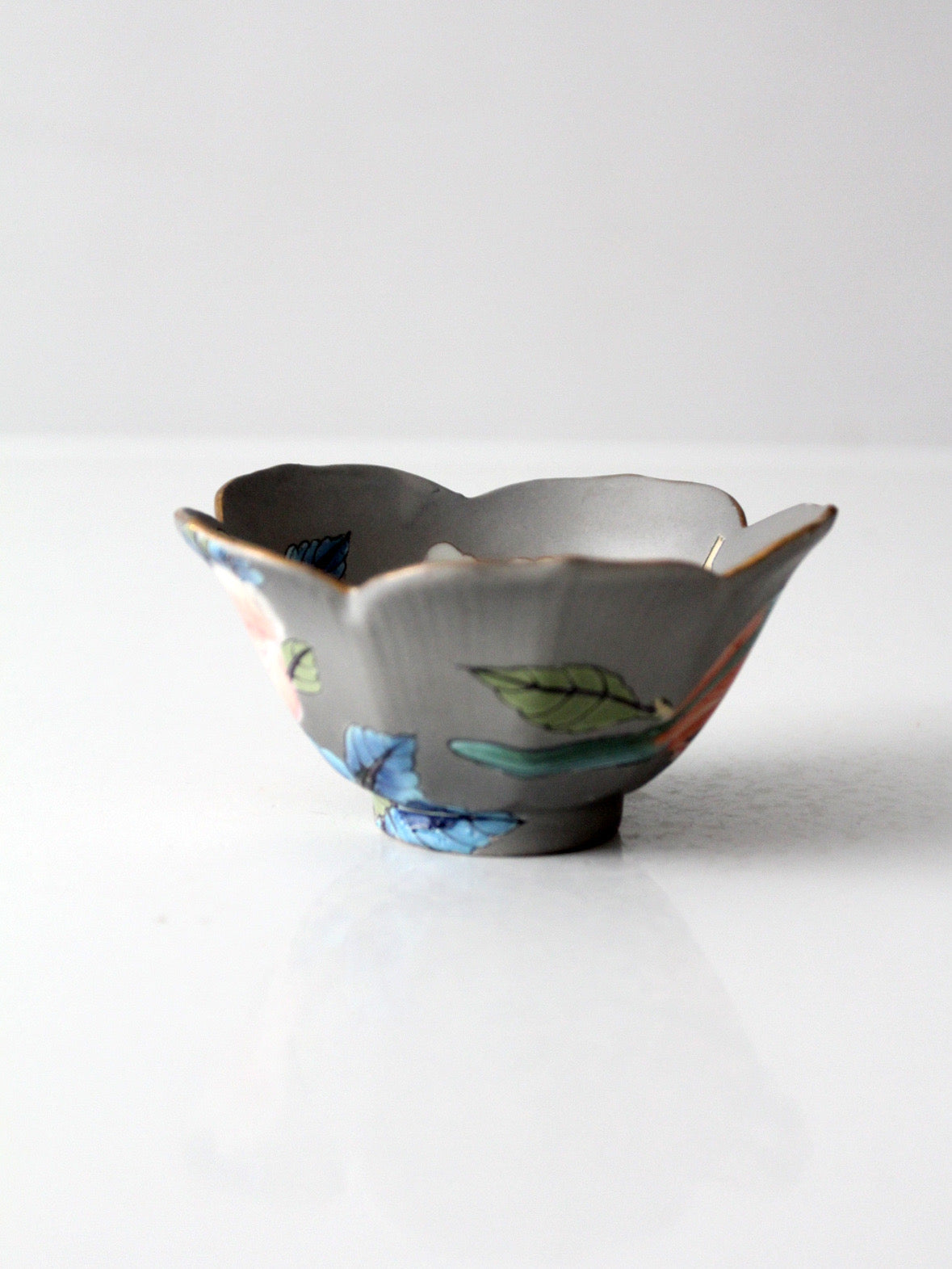 vintage Japanese porcelain floral bowl