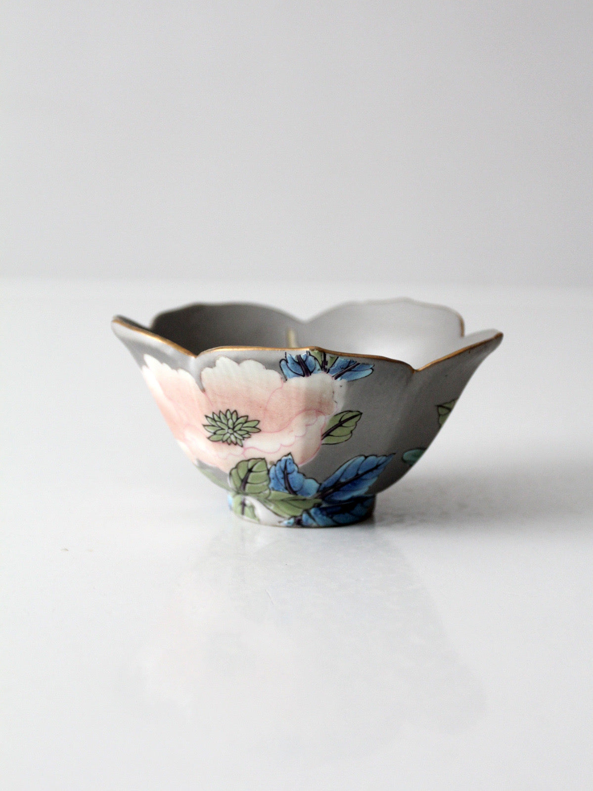vintage Japanese porcelain floral bowl