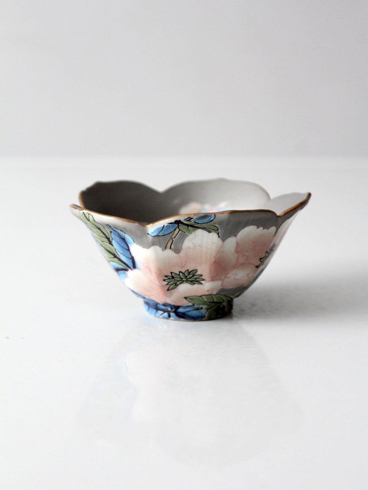 vintage Japanese porcelain floral bowl