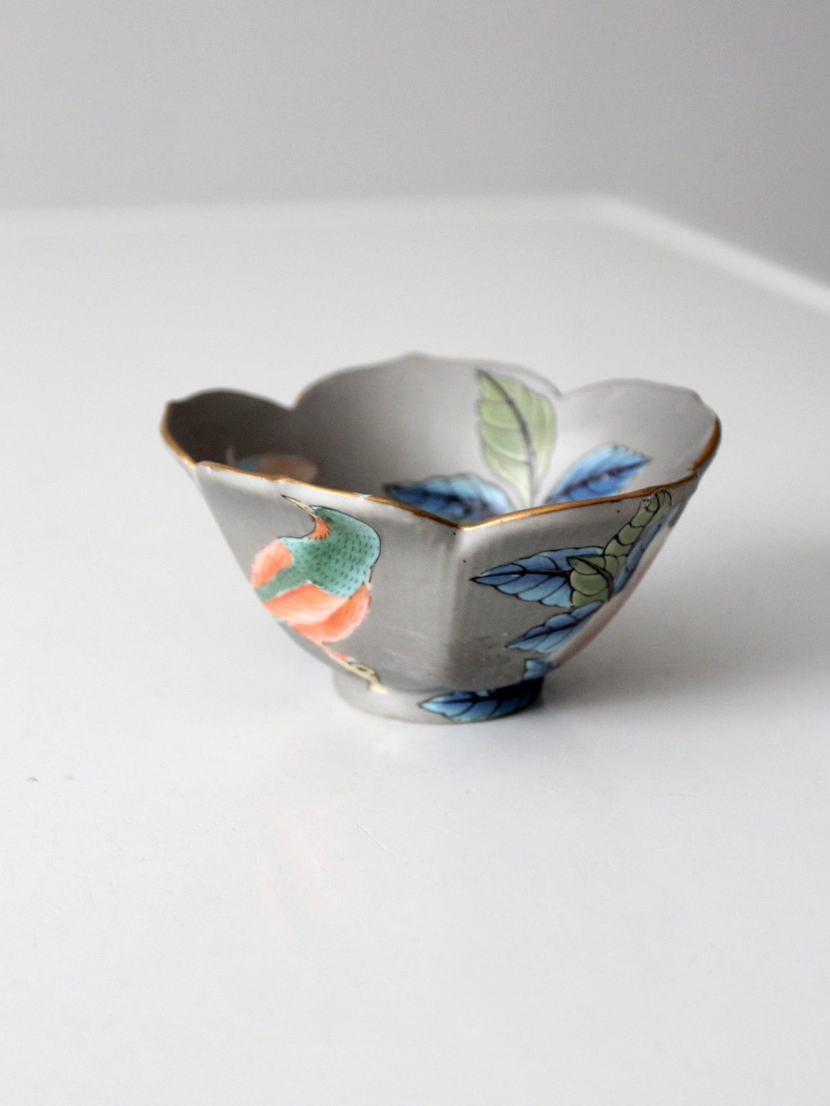 vintage Japanese porcelain floral bowl