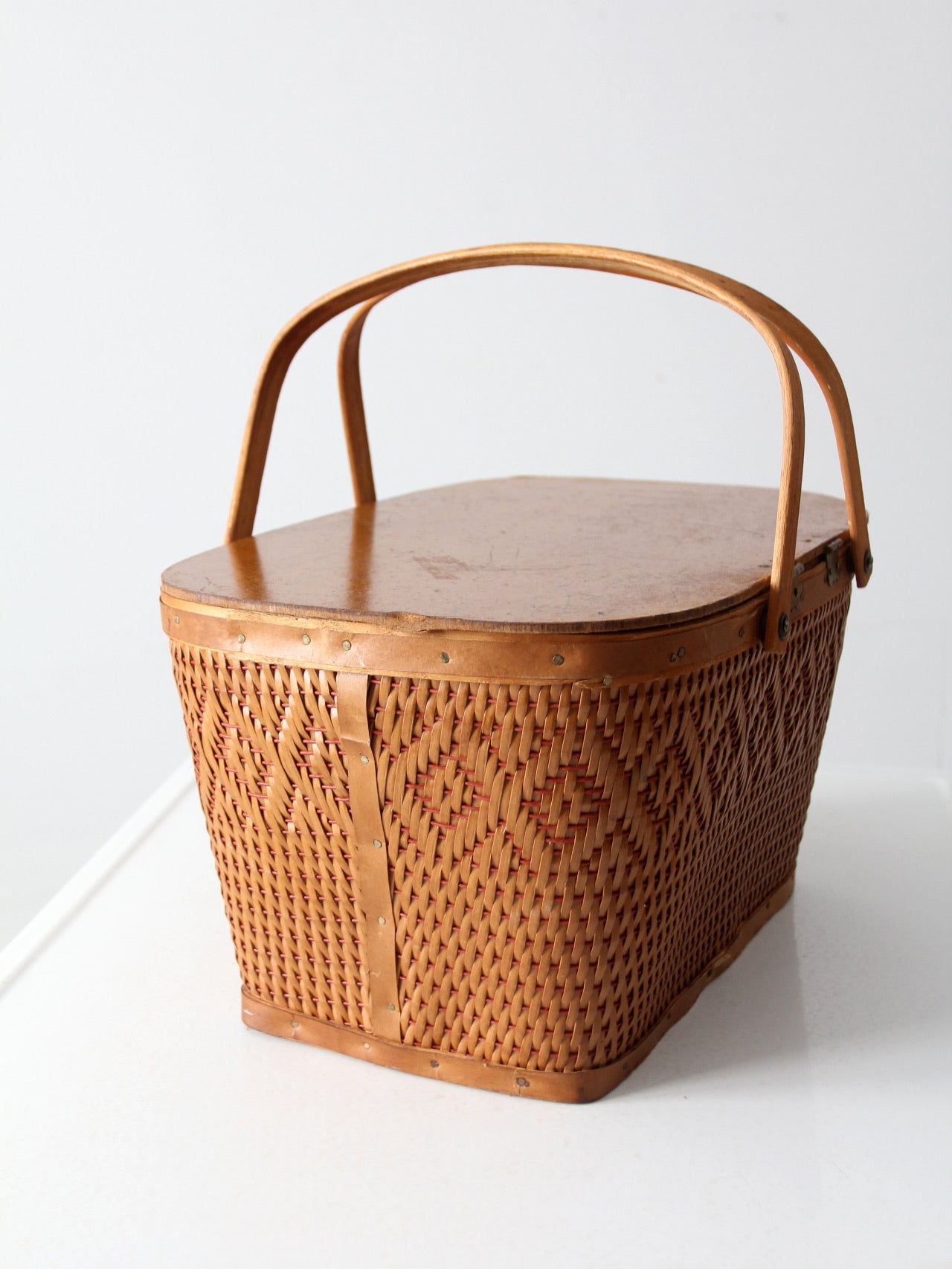 vintage picnic basket
