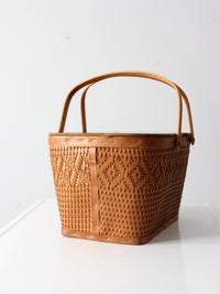 vintage picnic basket
