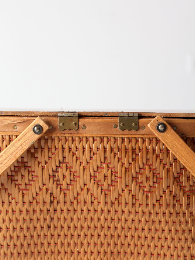 vintage picnic basket