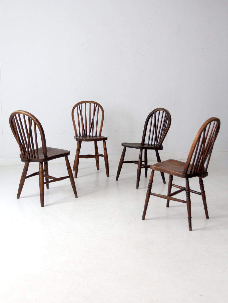 set of 4 antique Windsor brace-back dining chairs