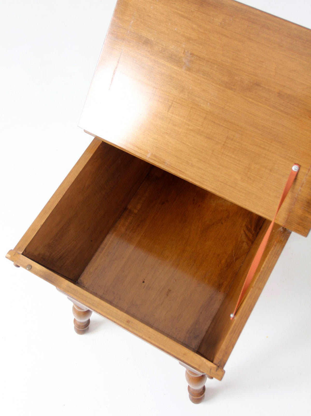 vintage Kling Colonial maple sugar chest style storage table