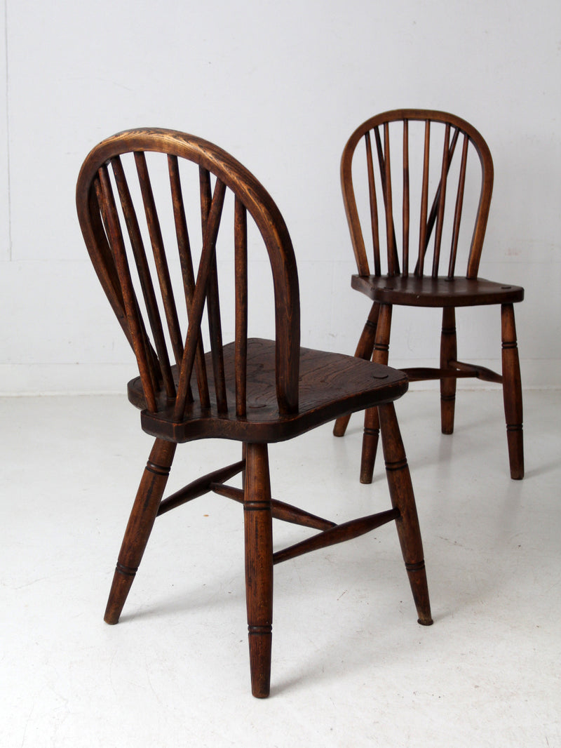 set of 4 antique Windsor brace-back dining chairs