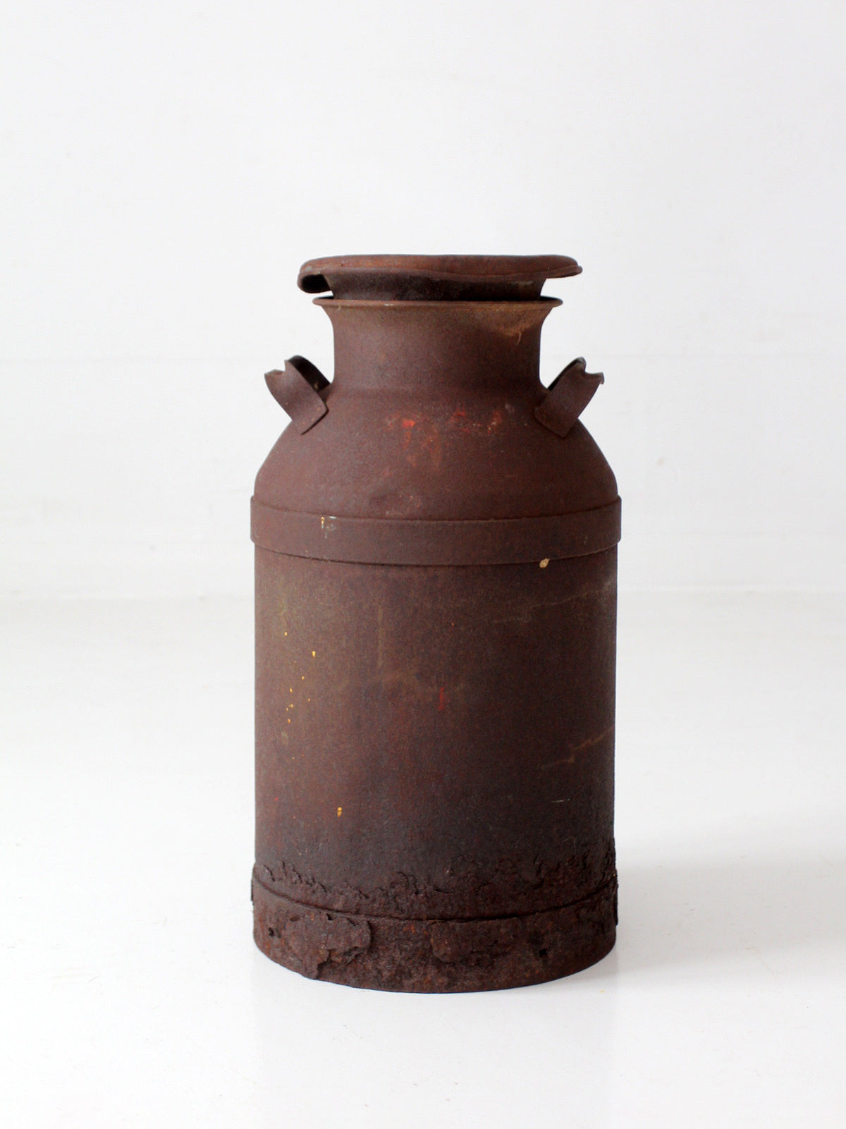 antique steel dairy milk can with lid