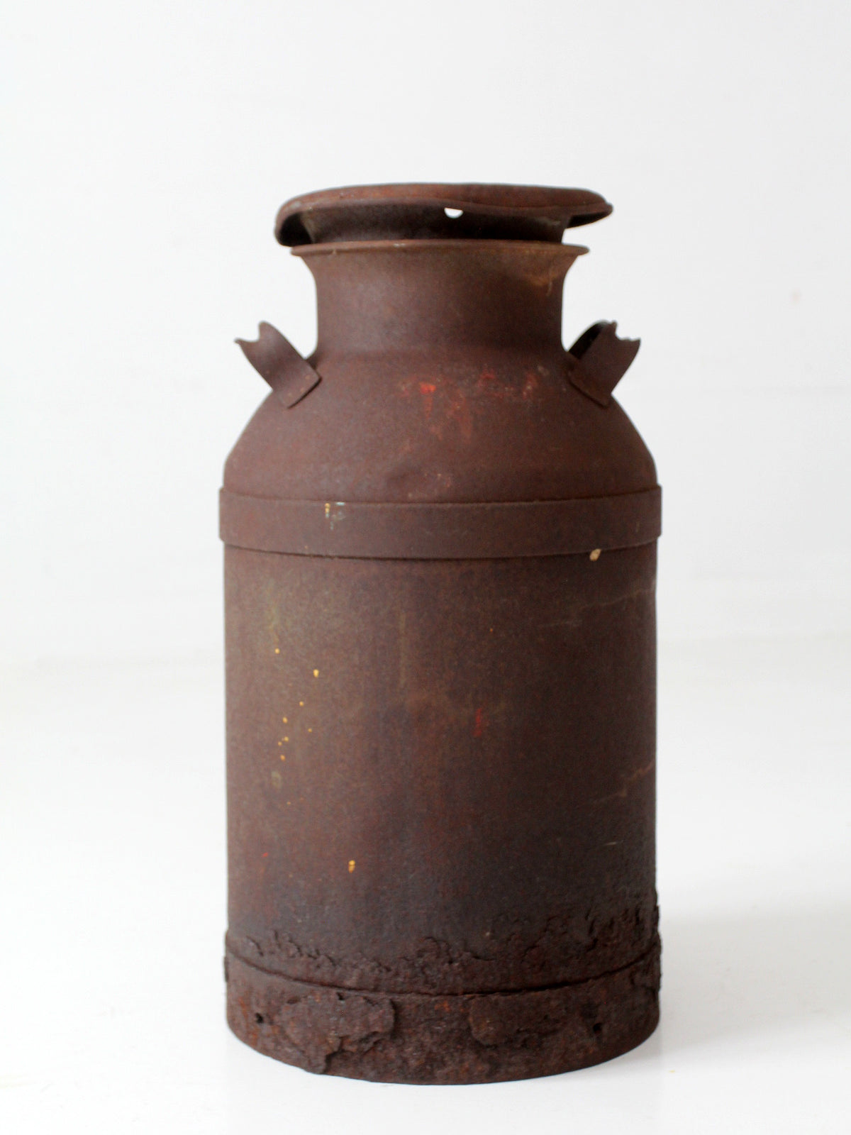antique steel dairy milk can with lid