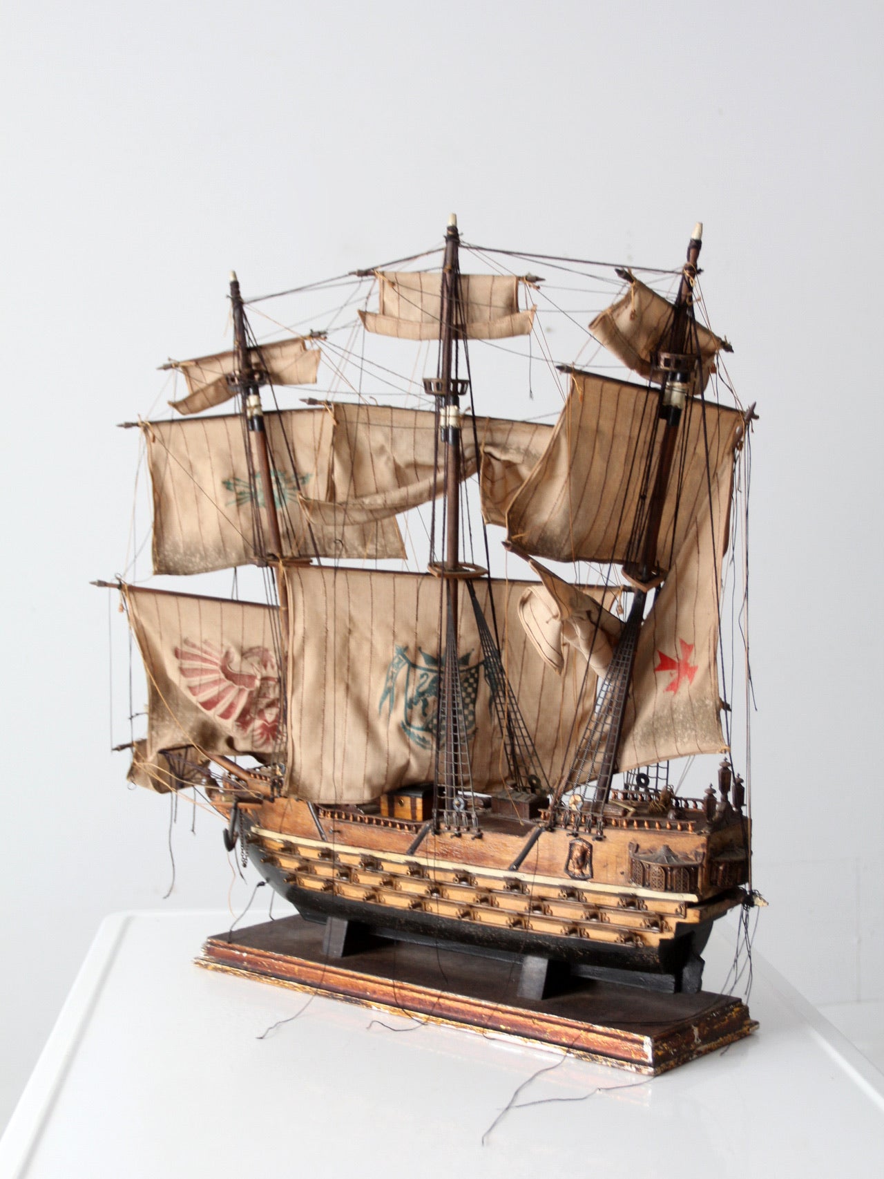 mid century Navio Espanol 1690 model ship