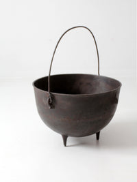 antique 20 gallon cast iron cauldron